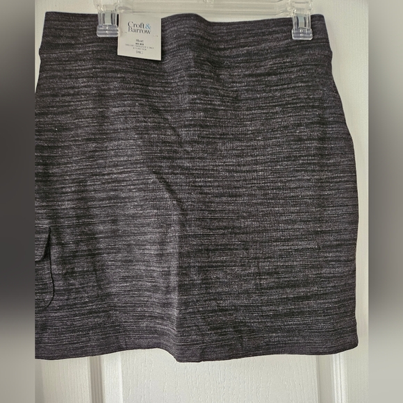 Skort - Picture 2 of 3